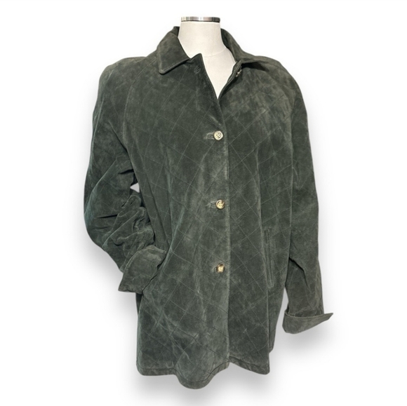 AUTHENTIC TRADITION Quilted Green Suede Shirt Jacket - Picture 8 of 8